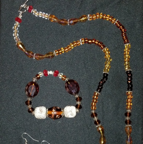 Jewlery - Picture 5 of 8